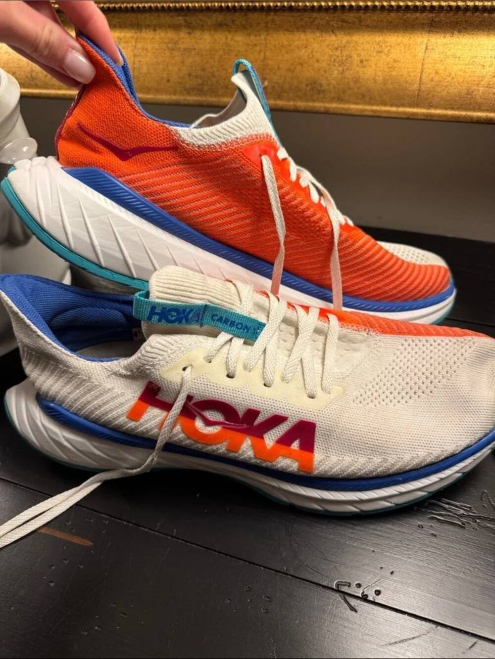 EUC HOKA ONE CARBON X 3 WOMENS RUNNING SHOES SIZE 8.5B - Picture 3 of 6